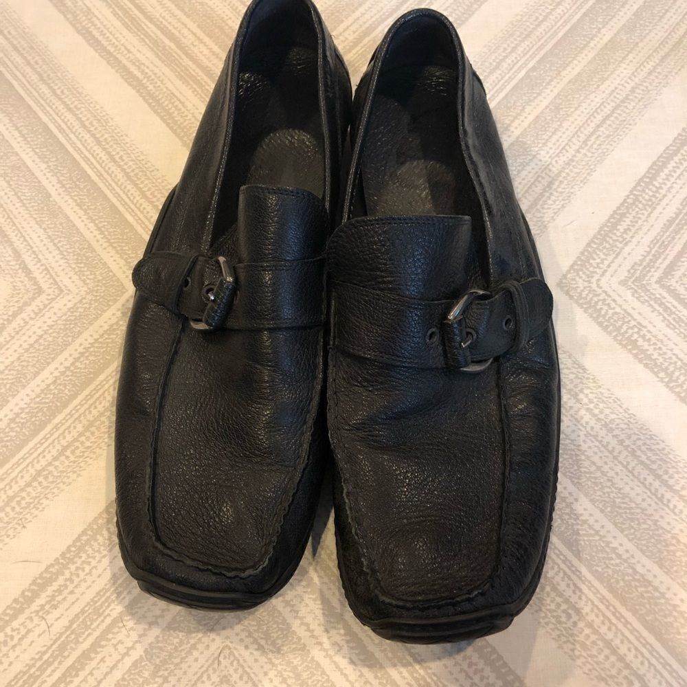 Donald J Pliner Men’s Black Leather Buckle Loafers
